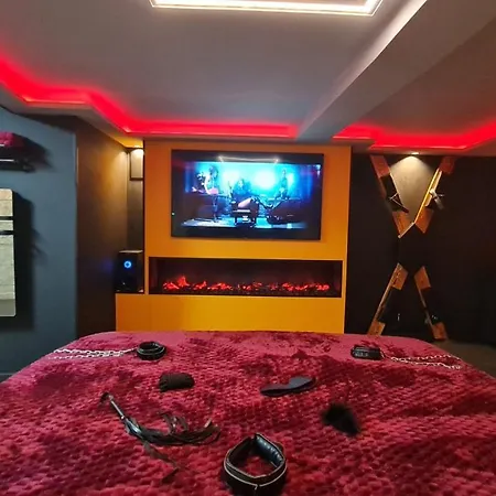 Loveroom 