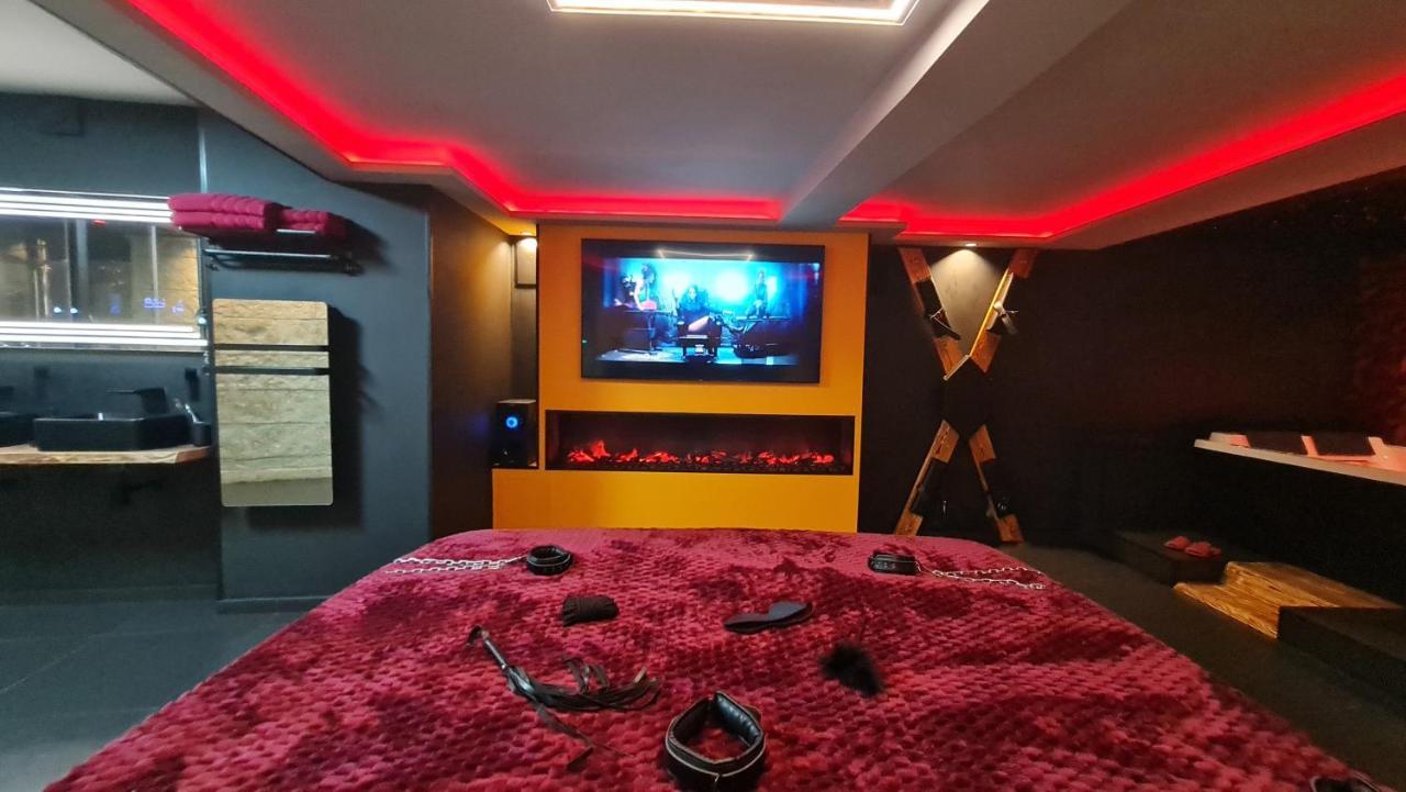 Apartment Loveroom 